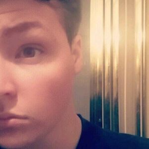 Meet your Posher, Ethan